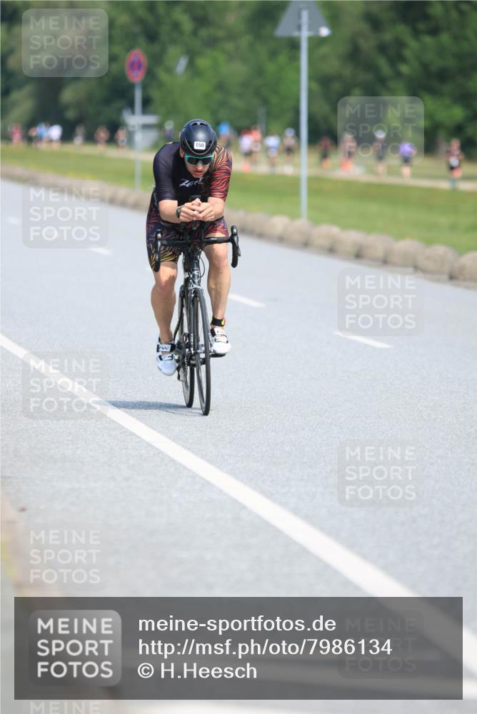 15.06.2025 - 27. Vierlanden-Triathlon H.Heesch http://msf.ph/oto/7986134 15.06.2025 11:33:40 Radfahren 150, 229, 238, 661 meine-sportfotos.de