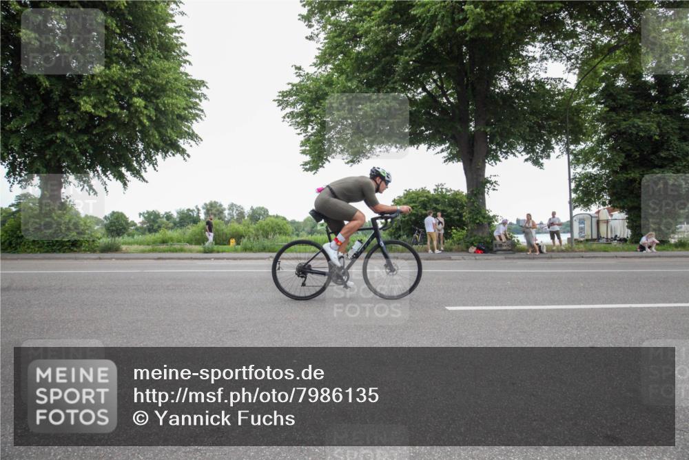 15.06.2025 - 7 Türme Triathlon Yannick Fuchs http://msf.ph/oto/7986135 15.06.2025 11:50:32 Radfahren 284 meine-sportfotos.de