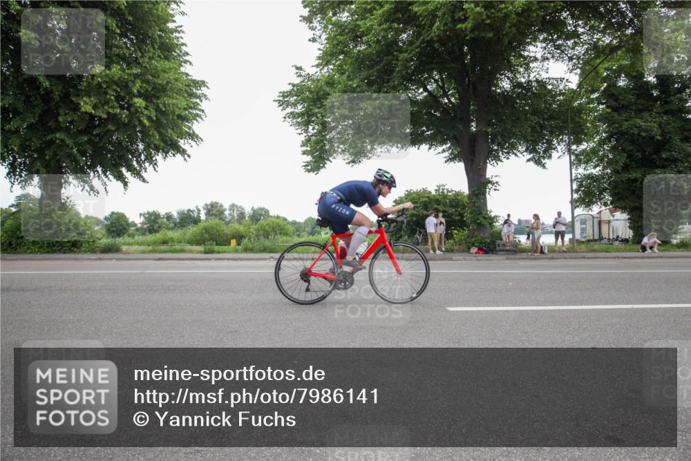 15.06.2025 - 7 Türme Triathlon Yannick Fuchs http://msf.ph/oto/7986141 15.06.2025 11:50:42 Radfahren 298 meine-sportfotos.de