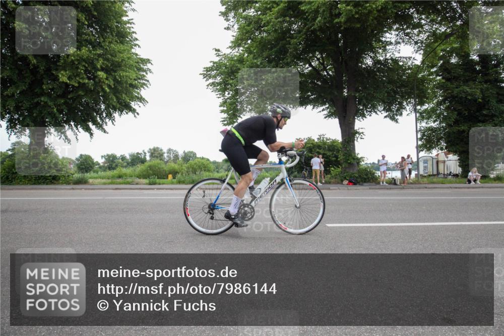 15.06.2025 - 7 Türme Triathlon Yannick Fuchs http://msf.ph/oto/7986144 15.06.2025 11:51:33 Radfahren 272, 327 meine-sportfotos.de