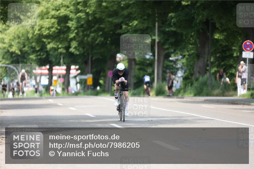15.06.2025 - 7 Türme Triathlon Yannick Fuchs http://msf.ph/oto/7986205 15.06.2025 12:57:09 Radfahren 248, 316, 390, 568, 640, 1072 meine-sportfotos.de