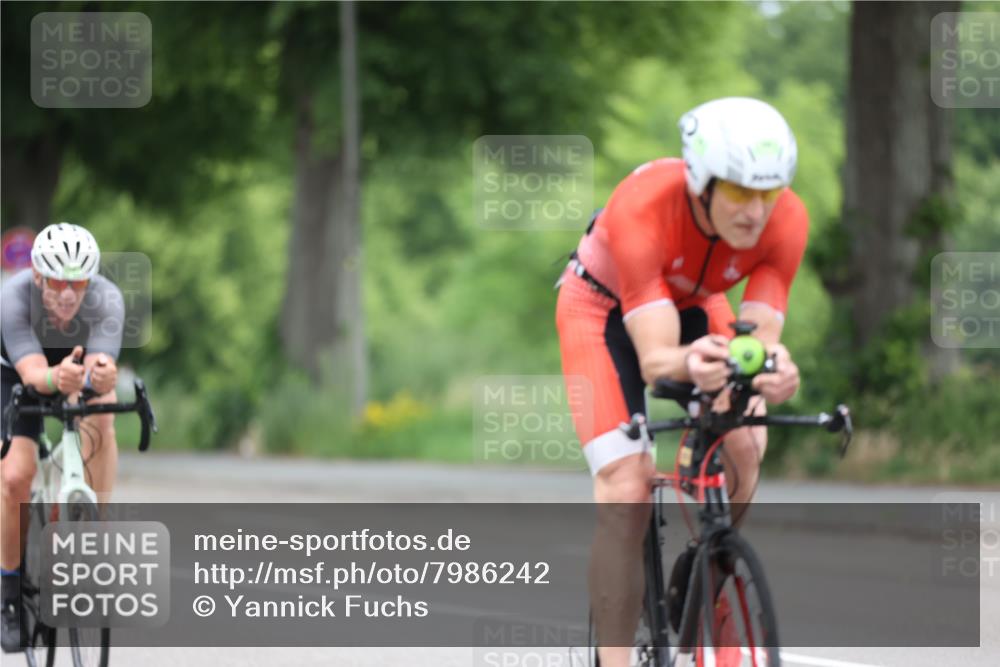 15.06.2025 - 7 Türme Triathlon Yannick Fuchs http://msf.ph/oto/7986242 15.06.2025 11:41:28 Radfahren  meine-sportfotos.de