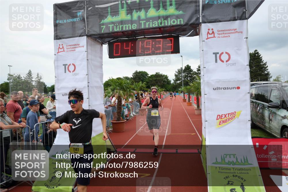 15.06.2025 - 7 Türme Triathlon Michael Strokosch http://msf.ph/oto/7986259 15.06.2025 14:19:33 Ziel 898, 1109, 1141 meine-sportfotos.de