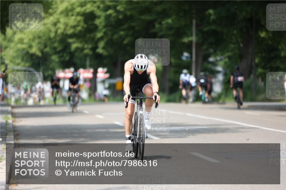 15.06.2025 - 7 Türme Triathlon Yannick Fuchs http://msf.ph/oto/7986316 15.06.2025 12:57:15 Radfahren 257, 316, 568, 595, 1016, 1156 meine-sportfotos.de