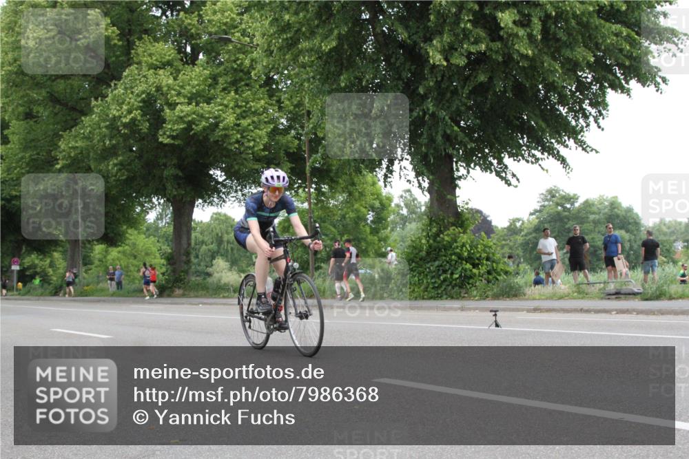 15.06.2025 - 7 Türme Triathlon Yannick Fuchs http://msf.ph/oto/7986368 15.06.2025 13:50:05 Radfahren  meine-sportfotos.de