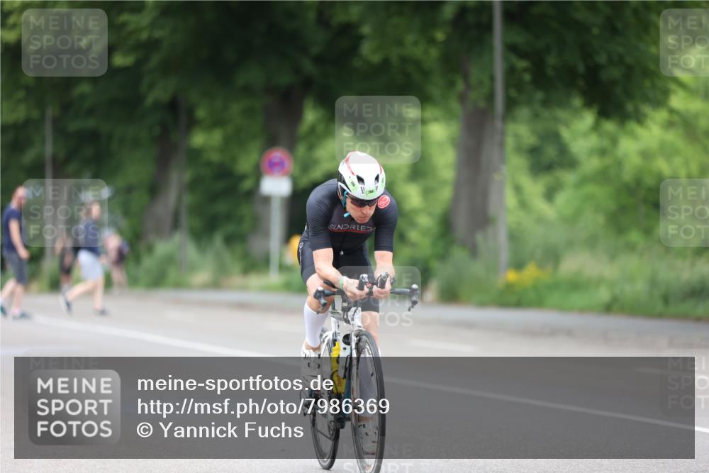 15.06.2025 - 7 Türme Triathlon Yannick Fuchs http://msf.ph/oto/7986369 15.06.2025 11:41:33 Radfahren 263 meine-sportfotos.de