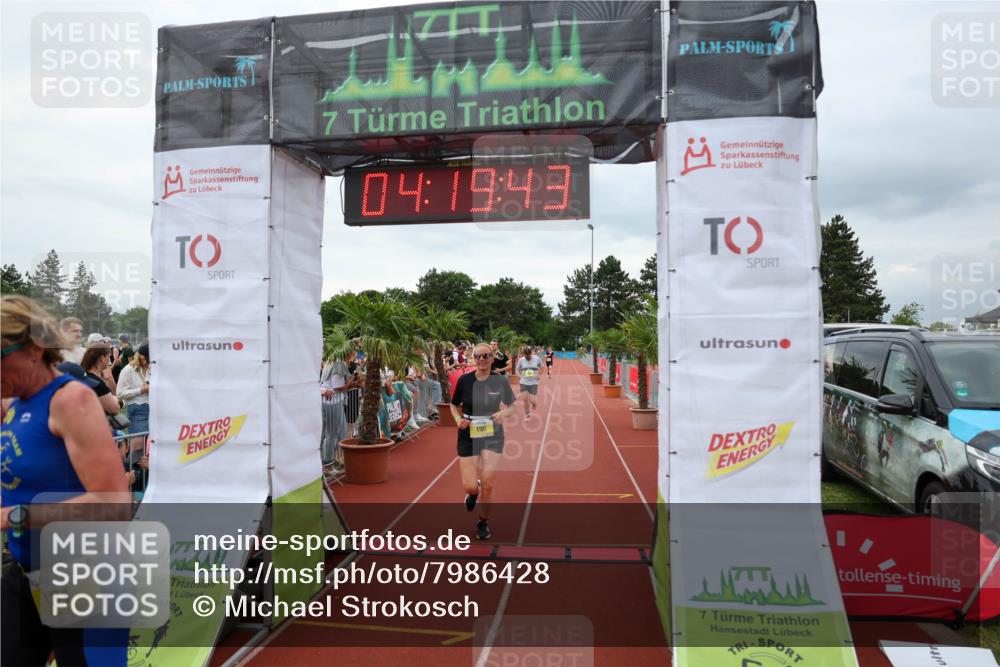 15.06.2025 - 7 Türme Triathlon Michael Strokosch http://msf.ph/oto/7986428 15.06.2025 14:19:43 Ziel 704, 931, 1117, 1191 meine-sportfotos.de