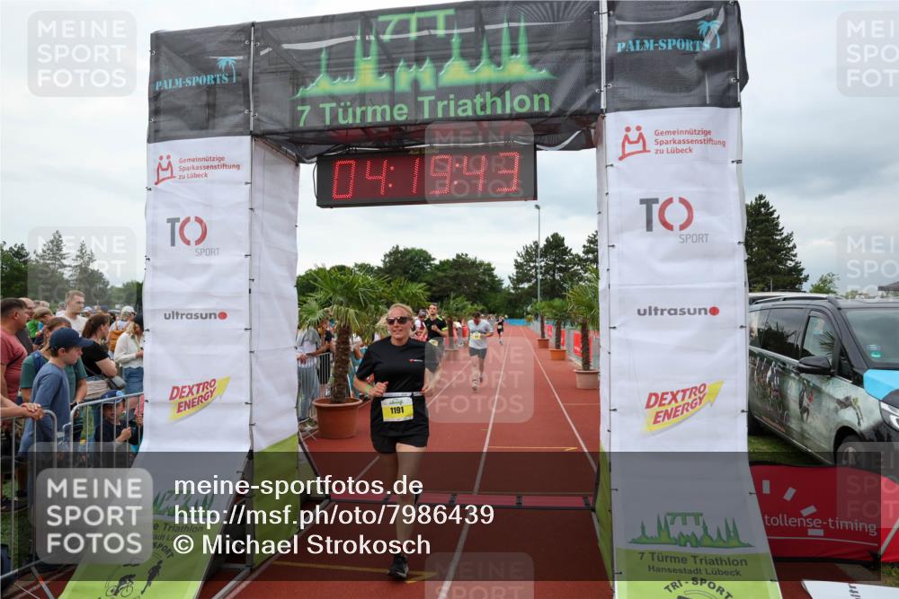 15.06.2025 - 7 Türme Triathlon Michael Strokosch http://msf.ph/oto/7986439 15.06.2025 14:19:43 Ziel 704, 931, 1117, 1191 meine-sportfotos.de