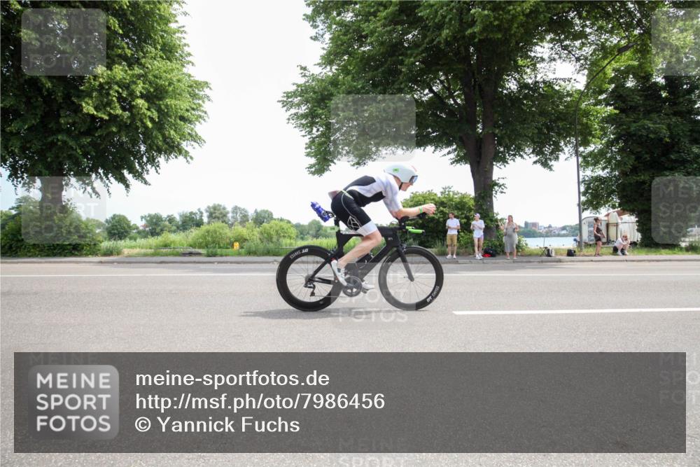 15.06.2025 - 7 Türme Triathlon Yannick Fuchs http://msf.ph/oto/7986456 15.06.2025 12:06:58 Radfahren 311 meine-sportfotos.de