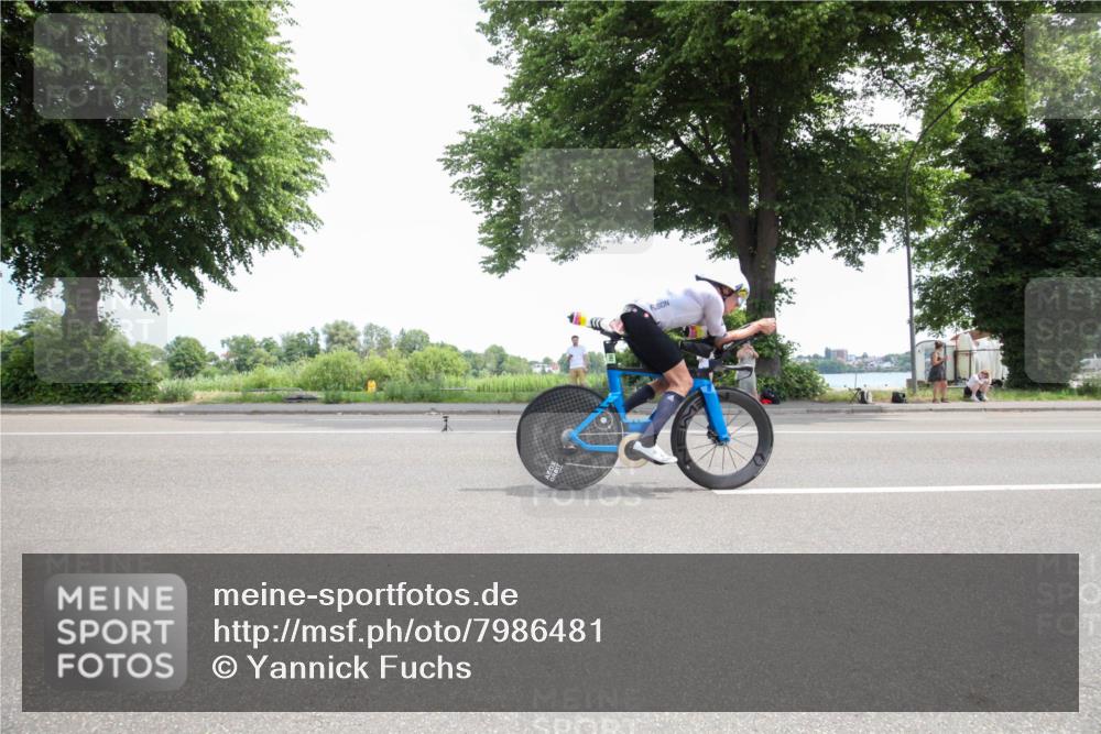 15.06.2025 - 7 Türme Triathlon Yannick Fuchs http://msf.ph/oto/7986481 15.06.2025 12:07:48 Radfahren 280, 282, 285, 292, 333 meine-sportfotos.de