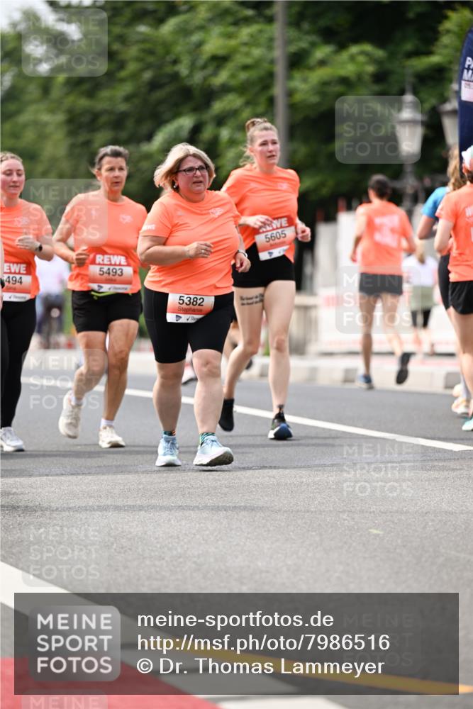 15.06.2025 - REWE Women's Run Dr. Thomas Lammeyer http://msf.ph/oto/7986516 15.06.2025 10:47:51 Laufen 5493, 5382, 5605 meine-sportfotos.de