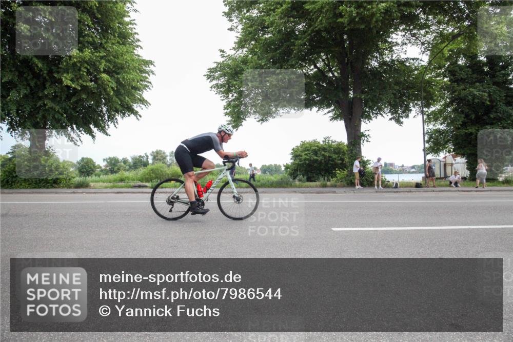 15.06.2025 - 7 Türme Triathlon Yannick Fuchs http://msf.ph/oto/7986544 15.06.2025 12:11:02 Radfahren 251, 263 meine-sportfotos.de