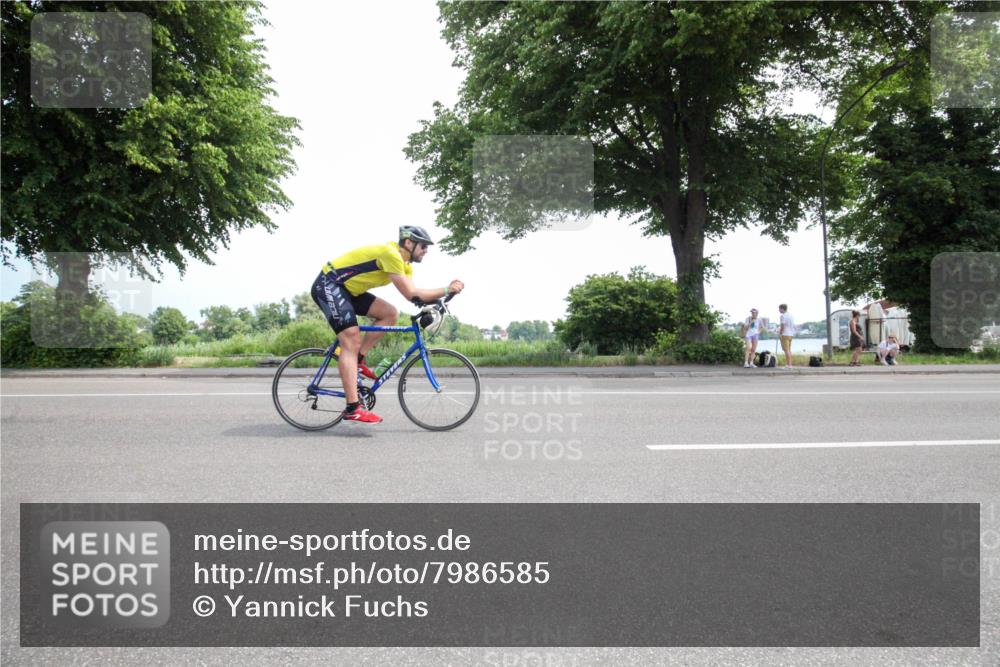 15.06.2025 - 7 Türme Triathlon Yannick Fuchs http://msf.ph/oto/7986585 15.06.2025 12:13:20 Radfahren 209, 307, 410 meine-sportfotos.de