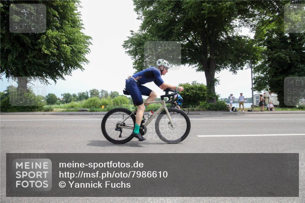 15.06.2025 - 7 Türme Triathlon Yannick Fuchs http://msf.ph/oto/7986610 15.06.2025 12:15:04 Radfahren 374, 611 meine-sportfotos.de