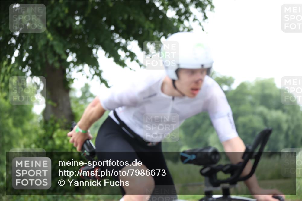 15.06.2025 - 7 Türme Triathlon Yannick Fuchs http://msf.ph/oto/7986673 15.06.2025 11:42:07 Radfahren 225 meine-sportfotos.de