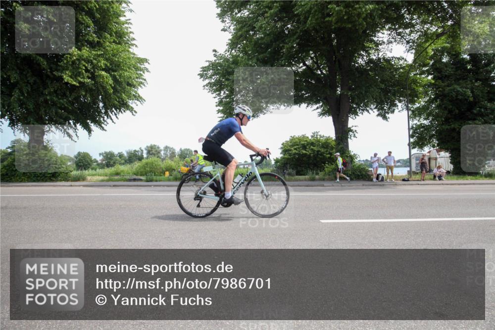 15.06.2025 - 7 Türme Triathlon Yannick Fuchs http://msf.ph/oto/7986701 15.06.2025 12:16:55 Radfahren 363, 443, 599, 605, 605 meine-sportfotos.de