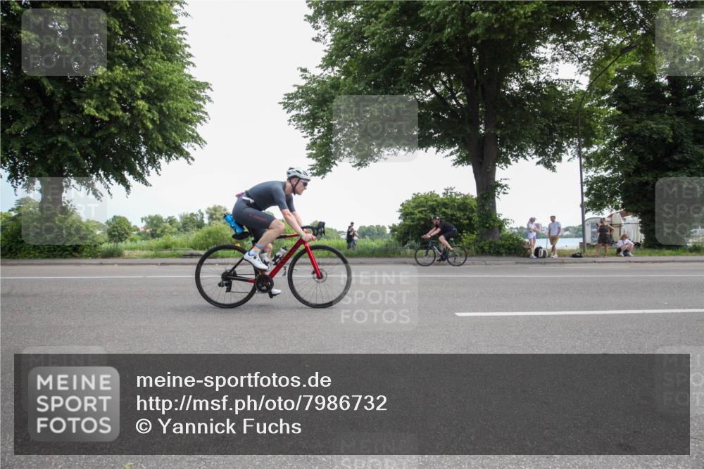 15.06.2025 - 7 Türme Triathlon Yannick Fuchs http://msf.ph/oto/7986732 15.06.2025 12:19:16 Radfahren 241, 325 meine-sportfotos.de