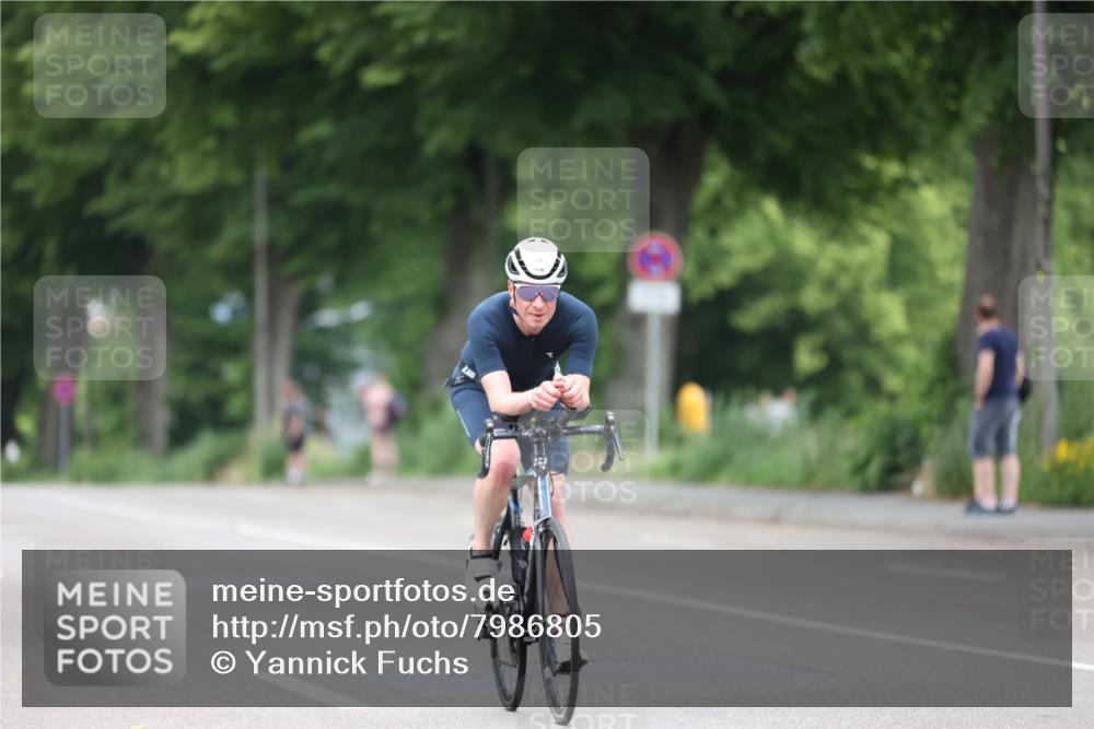 15.06.2025 - 7 Türme Triathlon Yannick Fuchs http://msf.ph/oto/7986805 15.06.2025 11:42:11 Radfahren 214, 225 meine-sportfotos.de