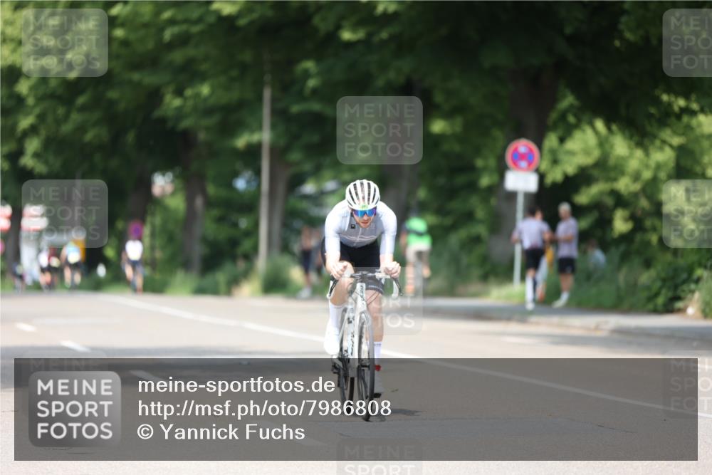 15.06.2025 - 7 Türme Triathlon Yannick Fuchs http://msf.ph/oto/7986808 15.06.2025 12:57:49 Radfahren 244, 277, 485, 635, 760, 916, 1105 meine-sportfotos.de
