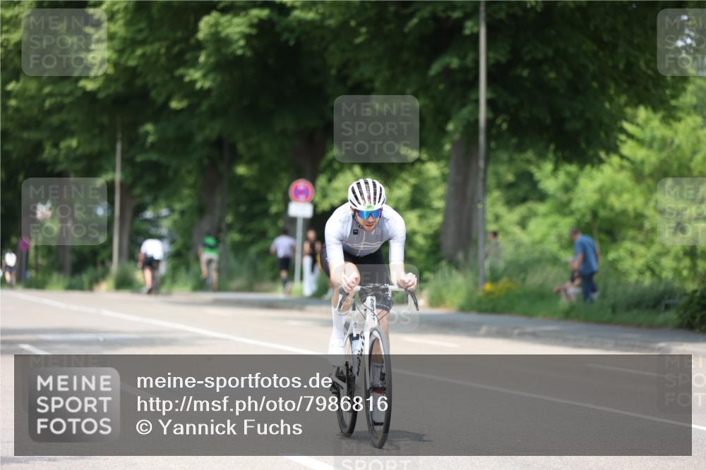 15.06.2025 - 7 Türme Triathlon Yannick Fuchs http://msf.ph/oto/7986816 15.06.2025 12:57:50 Radfahren 244, 277, 485, 635, 760, 916, 930, 1105 meine-sportfotos.de