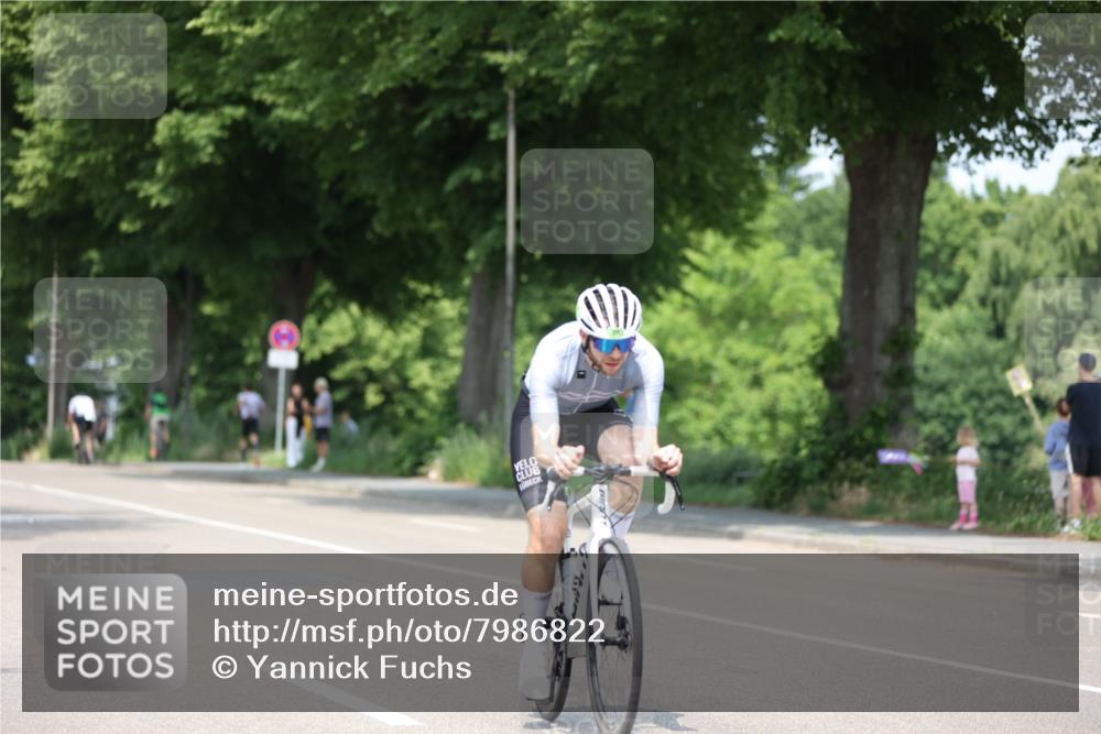 15.06.2025 - 7 Türme Triathlon Yannick Fuchs http://msf.ph/oto/7986822 15.06.2025 12:57:50 Radfahren 244, 277, 485, 635, 760, 916, 930, 1105 meine-sportfotos.de