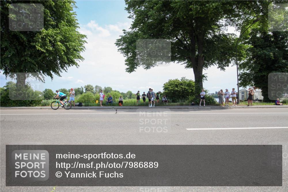 15.06.2025 - 7 Türme Triathlon Yannick Fuchs http://msf.ph/oto/7986889 15.06.2025 12:32:21 Radfahren 282, 286 meine-sportfotos.de