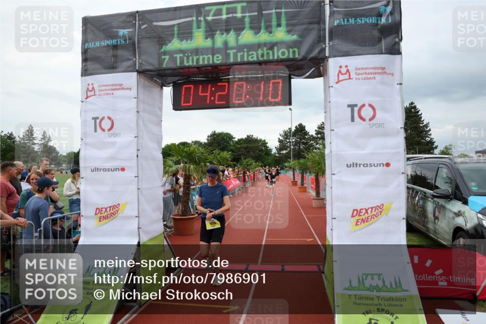 15.06.2025 - 7 Türme Triathlon Michael Strokosch http://msf.ph/oto/7986901 15.06.2025 14:20:10 Ziel 897, 906, 1026 meine-sportfotos.de