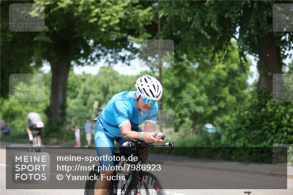 15.06.2025 - 7 Türme Triathlon Yannick Fuchs http://msf.ph/oto/7986923 15.06.2025 12:58:04 Radfahren 339, 422, 557, 998, 1045, 1104 meine-sportfotos.de