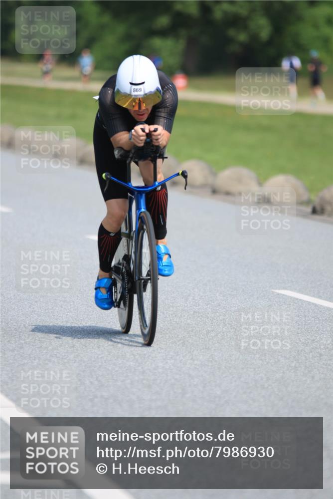15.06.2025 - 27. Vierlanden-Triathlon H.Heesch http://msf.ph/oto/7986930 15.06.2025 11:35:07 Radfahren 662 meine-sportfotos.de