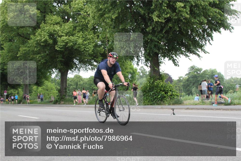 15.06.2025 - 7 Türme Triathlon Yannick Fuchs http://msf.ph/oto/7986964 15.06.2025 13:53:19 Radfahren  meine-sportfotos.de