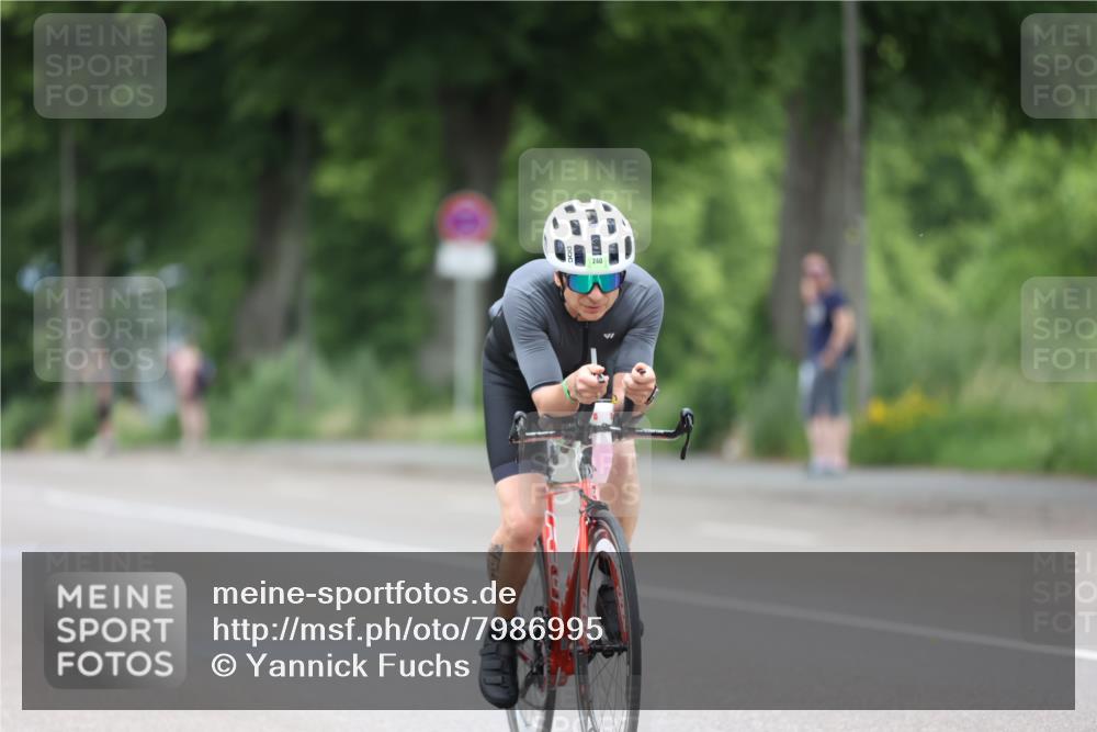 15.06.2025 - 7 Türme Triathlon Yannick Fuchs http://msf.ph/oto/7986995 15.06.2025 11:42:22 Radfahren 236, 237 meine-sportfotos.de