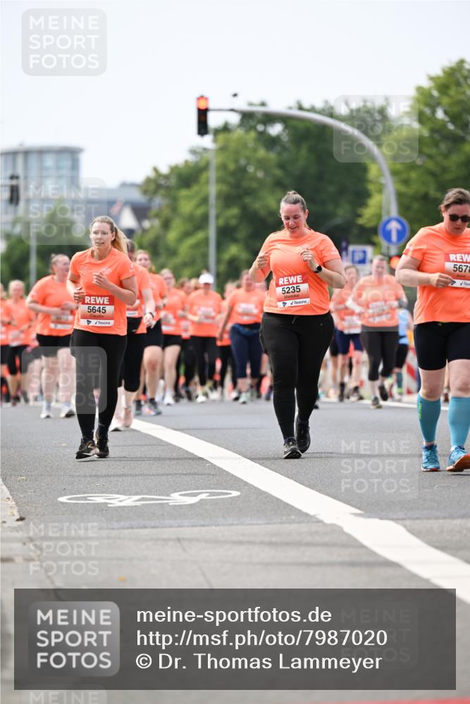 15.06.2025 - REWE Women's Run Dr. Thomas Lammeyer http://msf.ph/oto/7987020 15.06.2025 10:48:02 Laufen 5645, 5235, 4, 567 meine-sportfotos.de