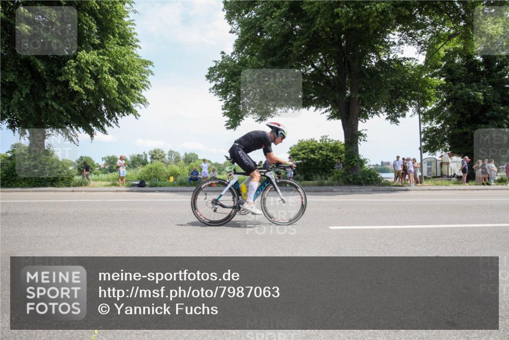 15.06.2025 - 7 Türme Triathlon Yannick Fuchs http://msf.ph/oto/7987063 15.06.2025 12:39:53 Radfahren 267, 340 meine-sportfotos.de