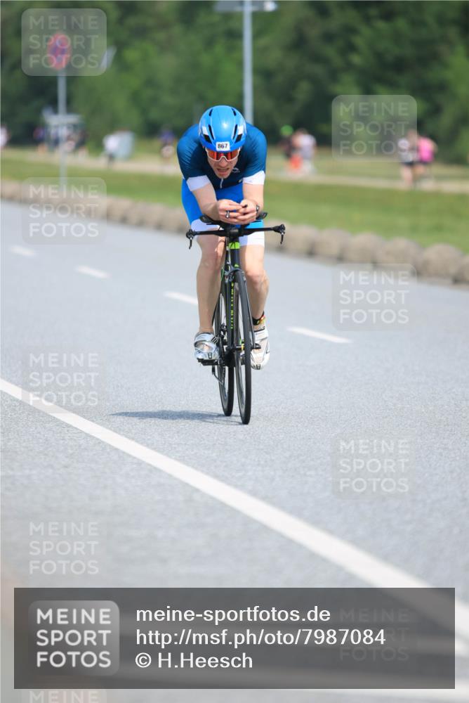 15.06.2025 - 27. Vierlanden-Triathlon H.Heesch http://msf.ph/oto/7987084 15.06.2025 11:36:04 Radfahren  meine-sportfotos.de