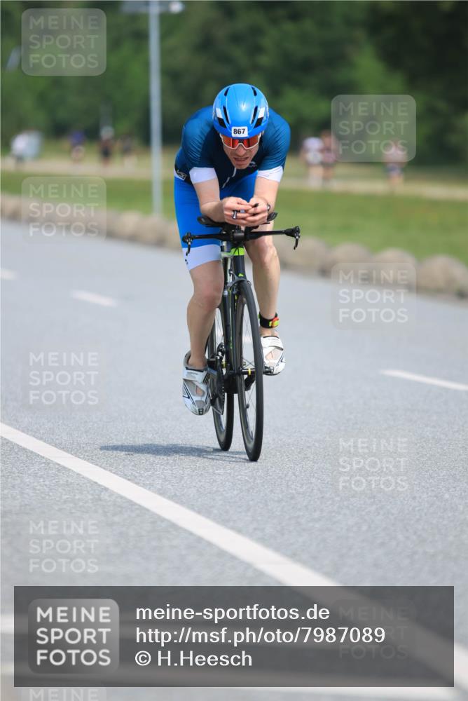 15.06.2025 - 27. Vierlanden-Triathlon H.Heesch http://msf.ph/oto/7987089 15.06.2025 11:36:05 Radfahren  meine-sportfotos.de