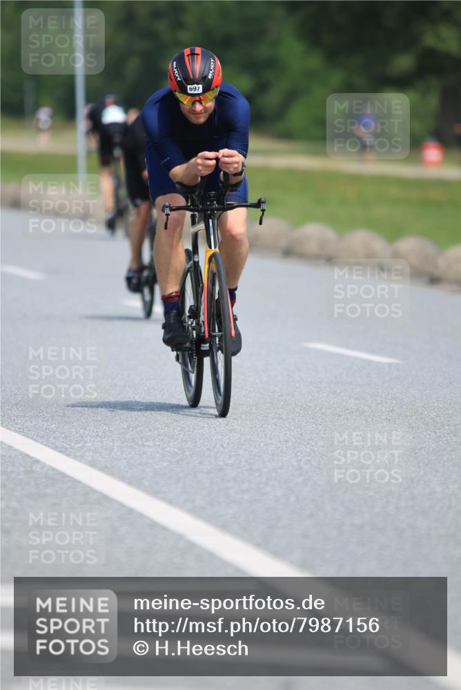 15.06.2025 - 27. Vierlanden-Triathlon H.Heesch http://msf.ph/oto/7987156 15.06.2025 11:36:37 Radfahren 23, 639, 697, 749, 851 meine-sportfotos.de