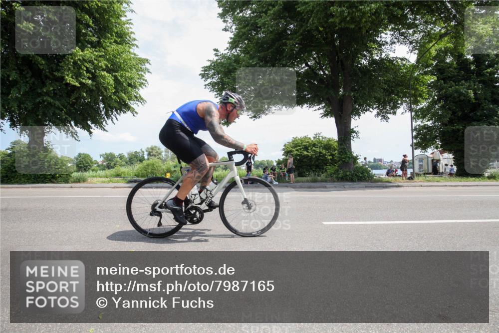 15.06.2025 - 7 Türme Triathlon Yannick Fuchs http://msf.ph/oto/7987165 15.06.2025 12:42:18 Radfahren 263, 297, 337, 556, 571, 611, 645 meine-sportfotos.de