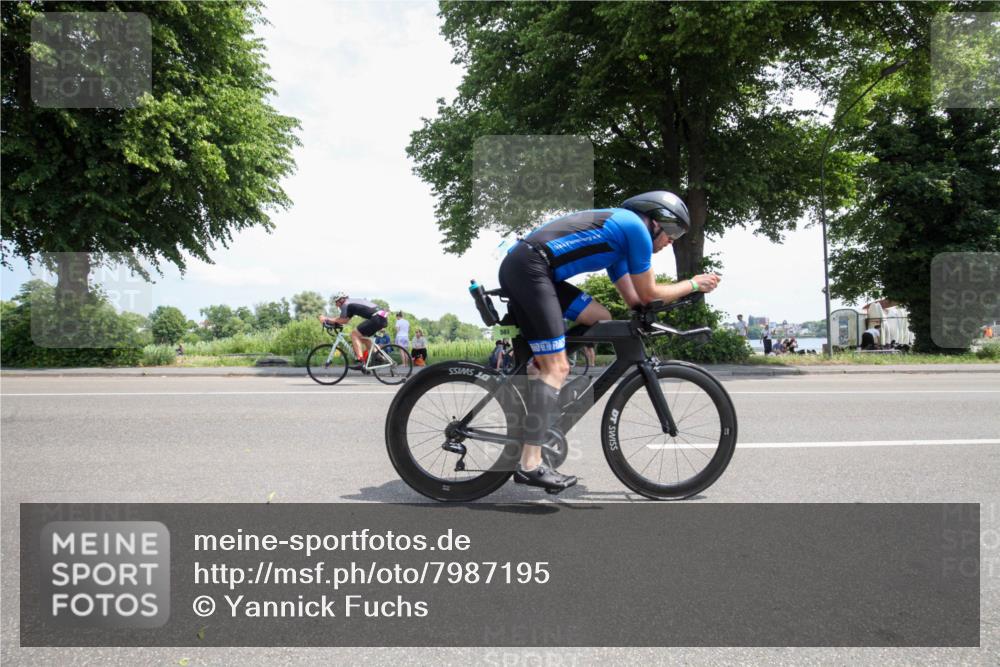 15.06.2025 - 7 Türme Triathlon Yannick Fuchs http://msf.ph/oto/7987195 15.06.2025 12:42:38 Radfahren 201, 214, 283, 306, 561 meine-sportfotos.de