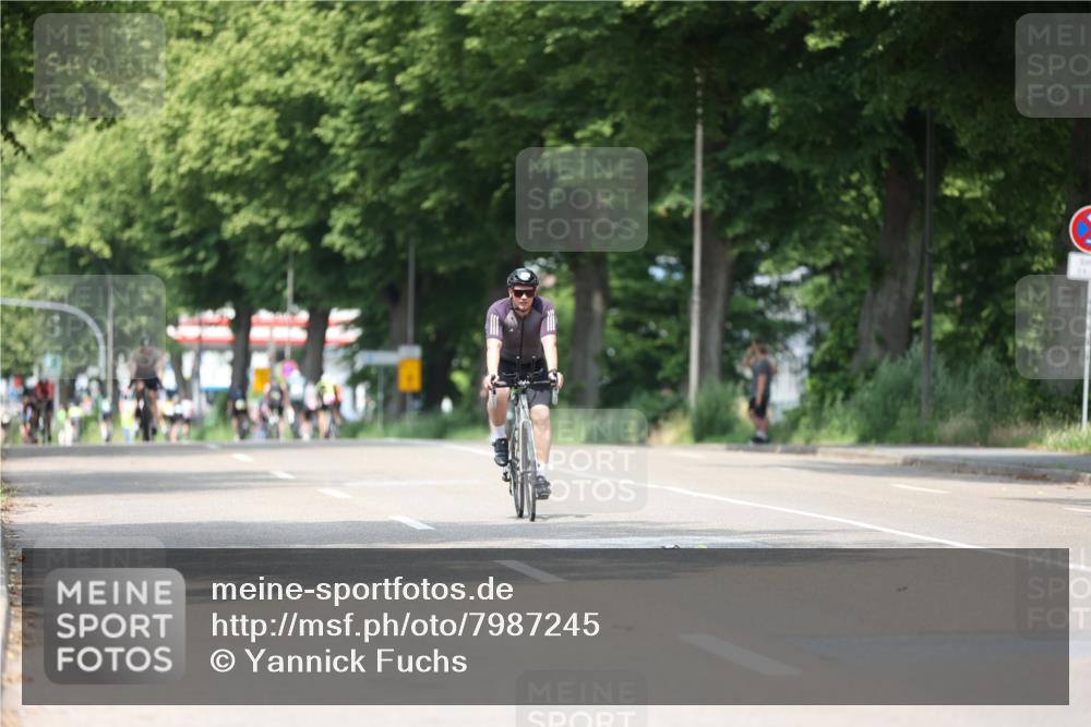 15.06.2025 - 7 Türme Triathlon Yannick Fuchs http://msf.ph/oto/7987245 15.06.2025 12:58:24 Radfahren 384, 438, 723, 769, 772, 881, 955 meine-sportfotos.de