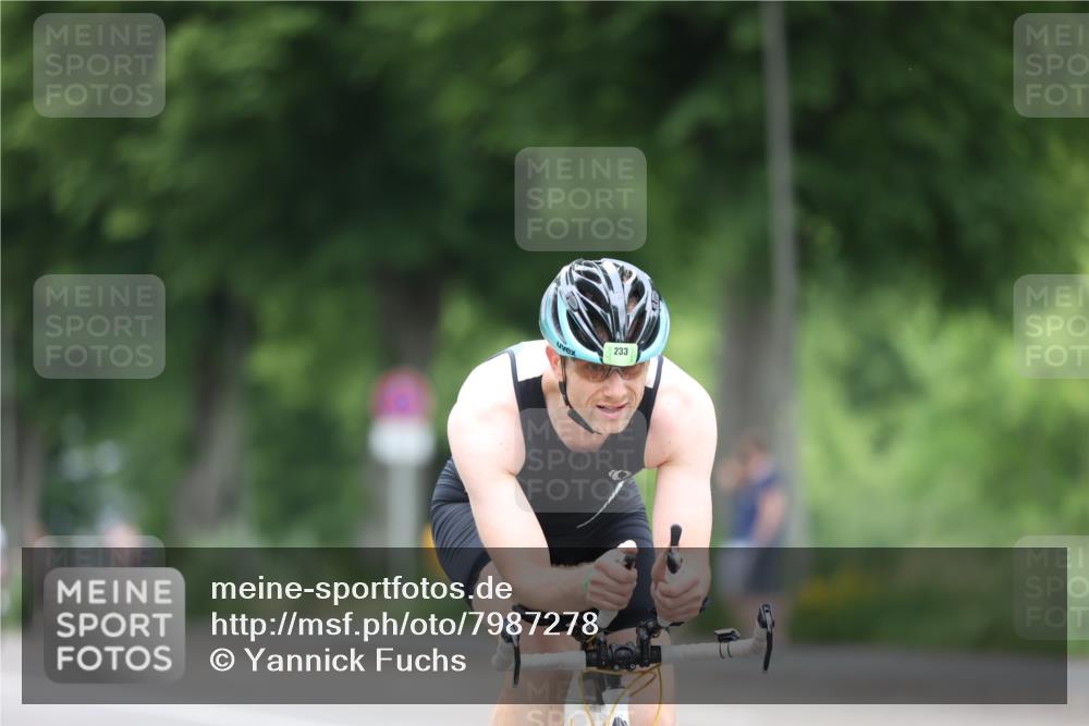 15.06.2025 - 7 Türme Triathlon Yannick Fuchs http://msf.ph/oto/7987278 15.06.2025 11:42:32 Radfahren 204, 209, 233 meine-sportfotos.de