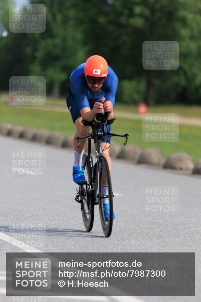 15.06.2025 - 27. Vierlanden-Triathlon H.Heesch http://msf.ph/oto/7987300 15.06.2025 09:11:08 Radfahren 20, 39, 61 meine-sportfotos.de