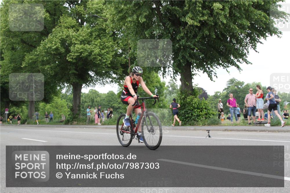 15.06.2025 - 7 Türme Triathlon Yannick Fuchs http://msf.ph/oto/7987303 15.06.2025 13:55:49 Radfahren  meine-sportfotos.de
