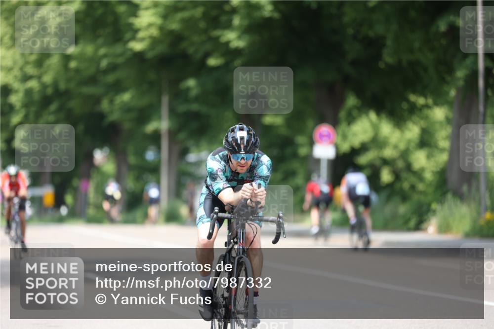 15.06.2025 - 7 Türme Triathlon Yannick Fuchs http://msf.ph/oto/7987332 15.06.2025 12:58:33 Radfahren 367, 386, 440, 585, 592, 606, 762, 769, 865, 881 meine-sportfotos.de