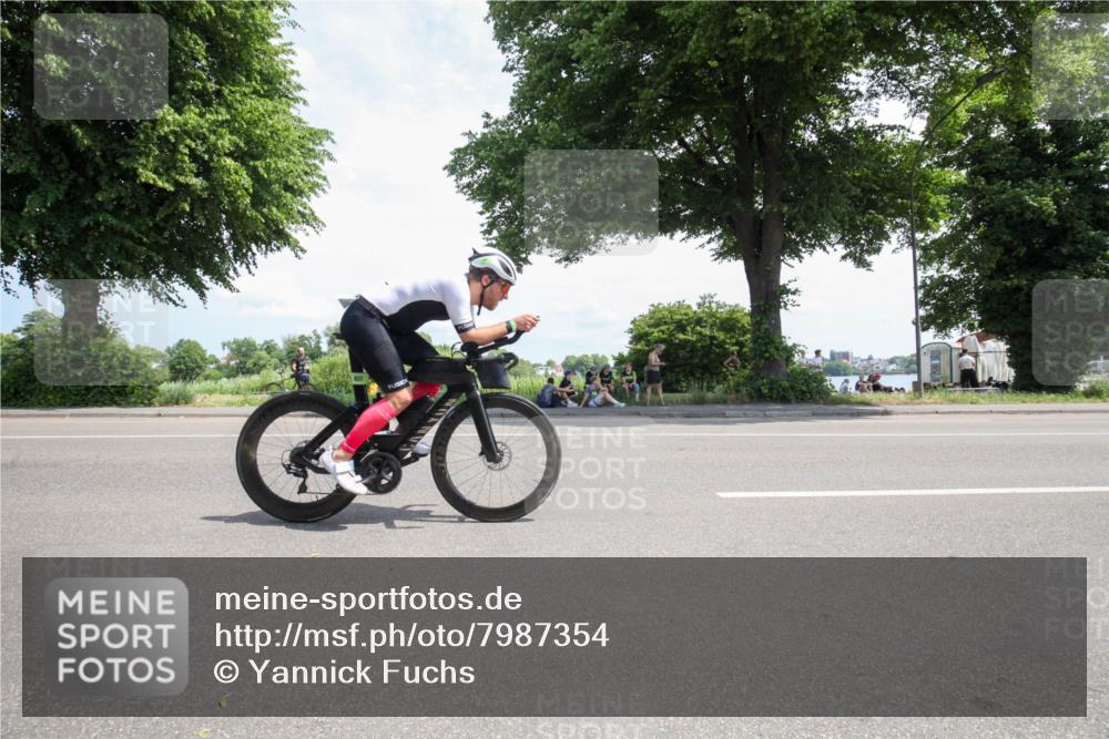 15.06.2025 - 7 Türme Triathlon Yannick Fuchs http://msf.ph/oto/7987354 15.06.2025 12:45:02 Radfahren 630 meine-sportfotos.de