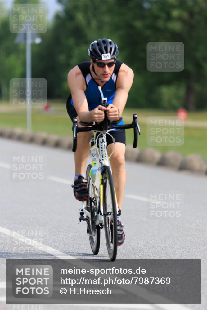 15.06.2025 - 27. Vierlanden-Triathlon H.Heesch http://msf.ph/oto/7987369 15.06.2025 09:12:37 Radfahren 86, 151, 159, 168, 181 meine-sportfotos.de
