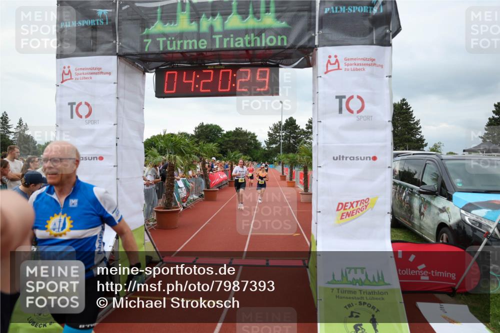 15.06.2025 - 7 Türme Triathlon Michael Strokosch http://msf.ph/oto/7987393 15.06.2025 14:20:29 Ziel 435, 515, 680, 750, 756, 796, 858, 891, 1041, 1174 meine-sportfotos.de
