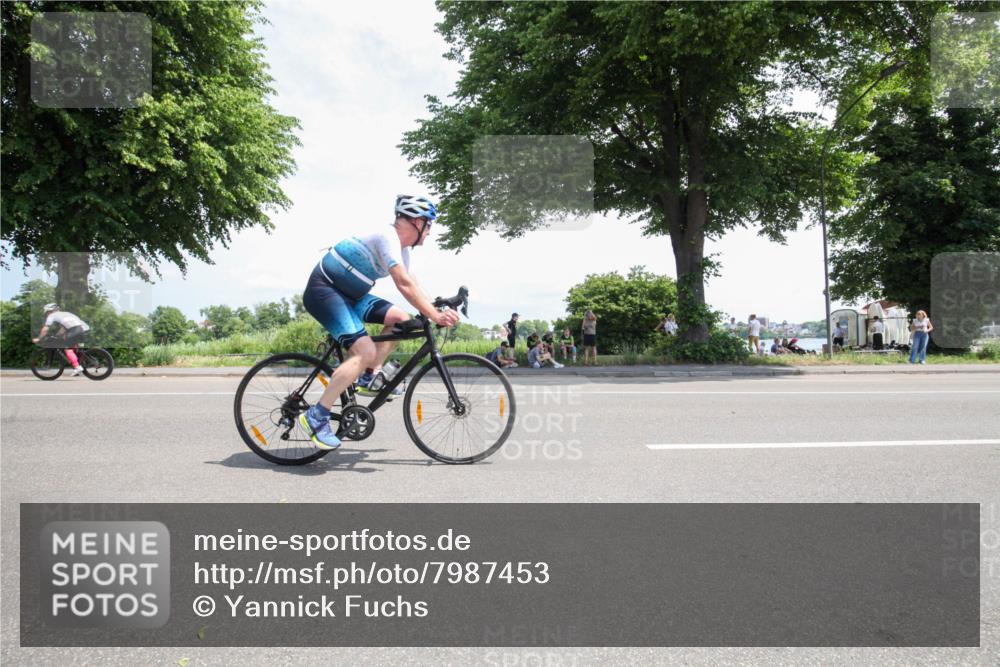 15.06.2025 - 7 Türme Triathlon Yannick Fuchs http://msf.ph/oto/7987453 15.06.2025 12:46:35 Radfahren 240, 317, 605, 609 meine-sportfotos.de