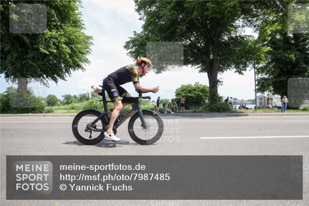 15.06.2025 - 7 Türme Triathlon Yannick Fuchs http://msf.ph/oto/7987485 15.06.2025 12:46:49 Radfahren 278, 294, 490, 496, 543 meine-sportfotos.de