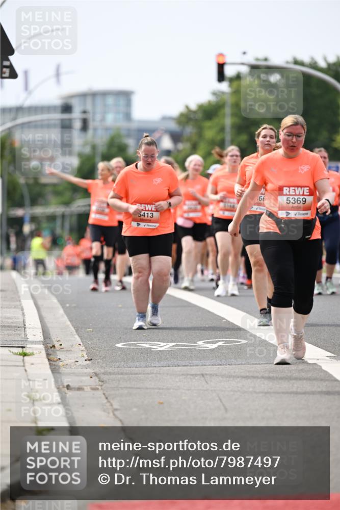15.06.2025 - REWE Women's Run Dr. Thomas Lammeyer http://msf.ph/oto/7987497 15.06.2025 10:48:11 Laufen 5413, 66, 5369 meine-sportfotos.de