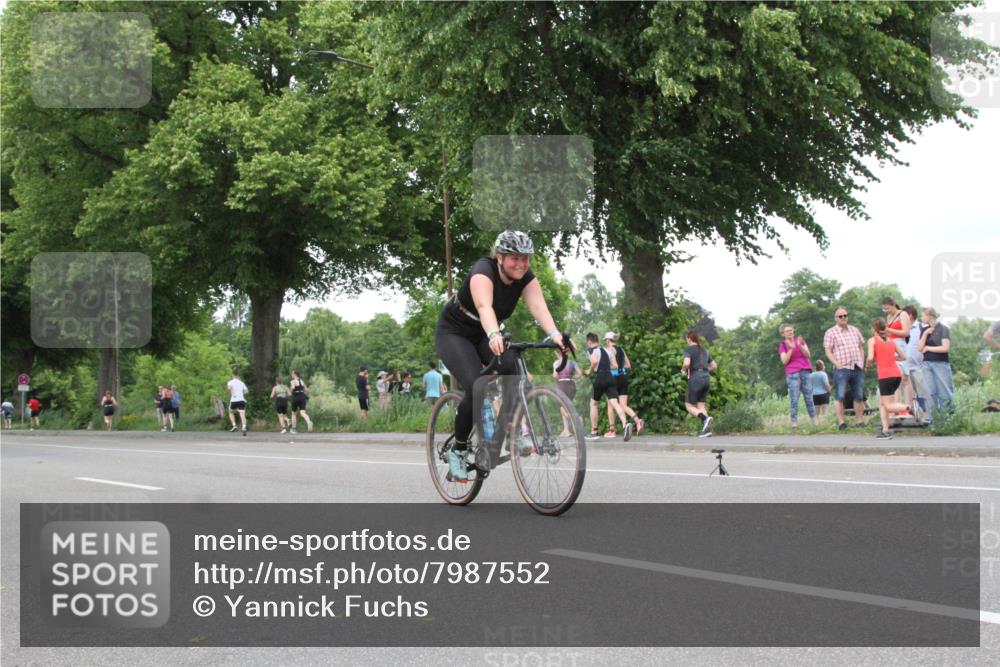 15.06.2025 - 7 Türme Triathlon Yannick Fuchs http://msf.ph/oto/7987552 15.06.2025 13:58:00 Radfahren  meine-sportfotos.de